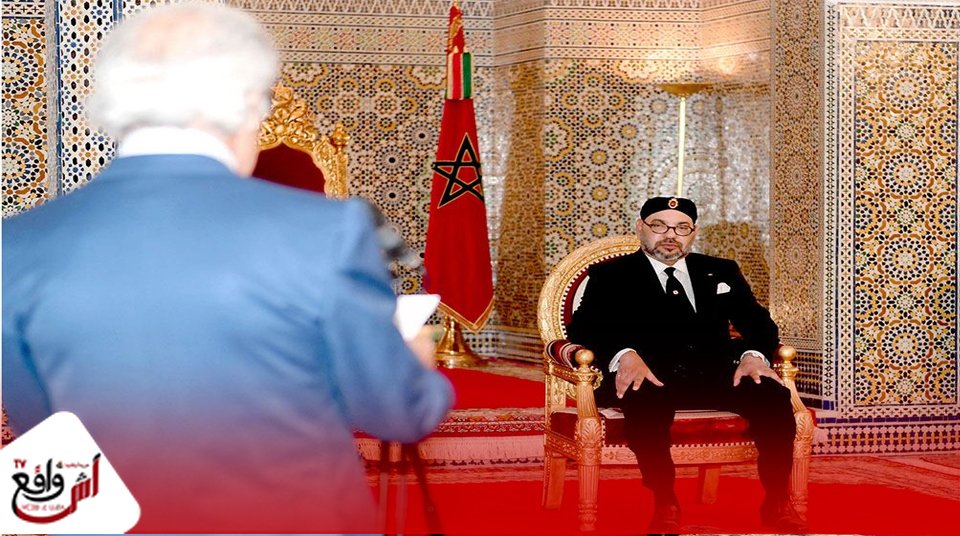 جلالة الملك يستقبل والي بنك المغرب