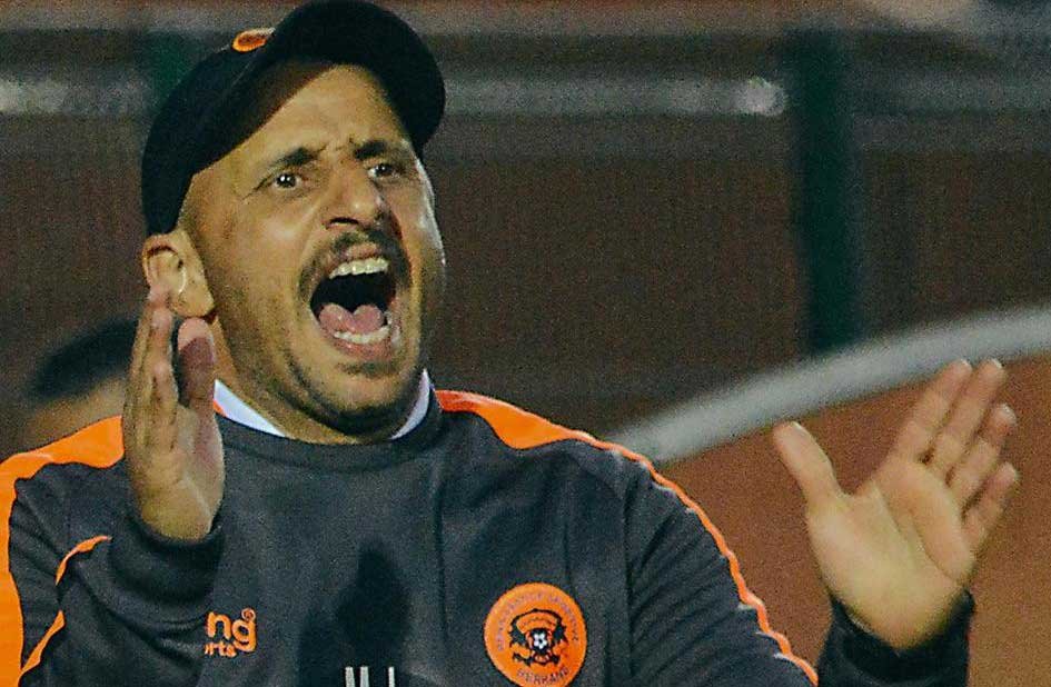 المغرب الفاسي ينفصل عن مدربه منير الجعواني