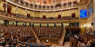 إسبانيا ..حزب فوكس المتطرف يقدم مقترح لحجب الثقة ضد الحكومة